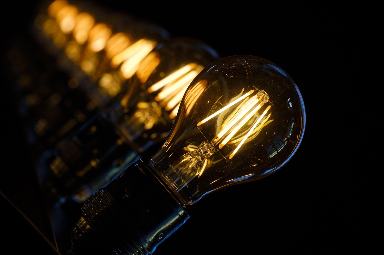 Keukeneiland verlicht door dynamisch lichtsysteem